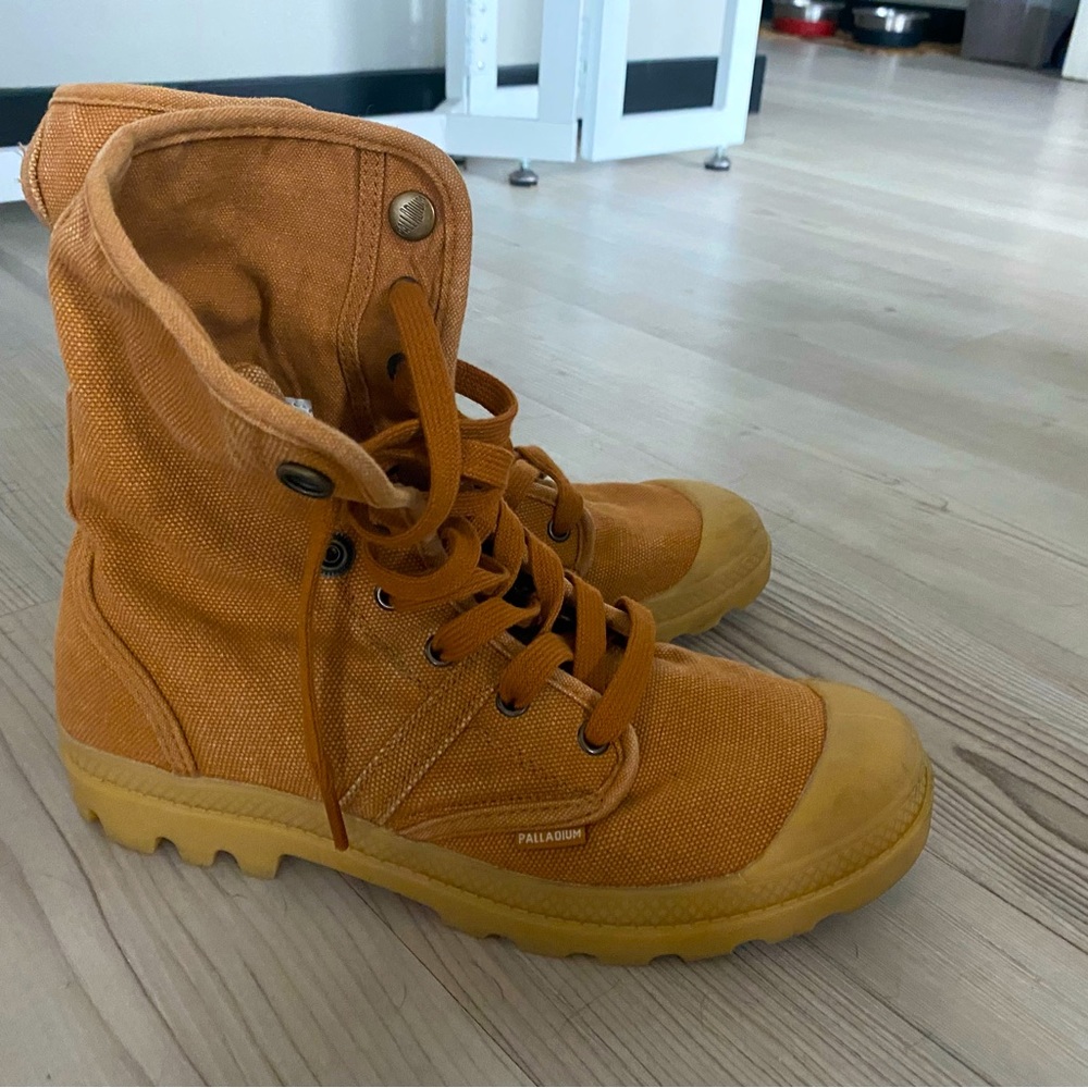 Brown Palladium boots in size 9